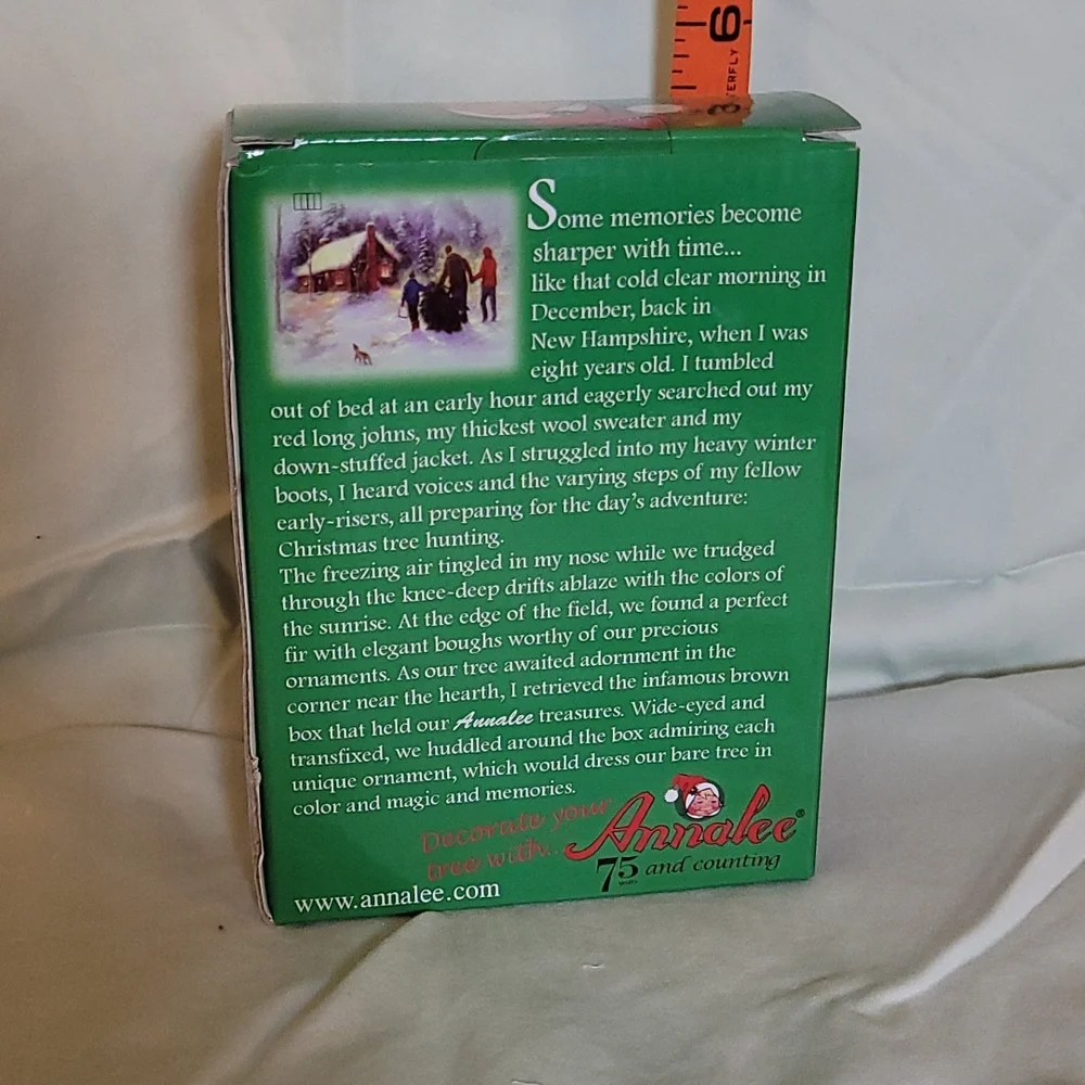Annalee Christmas Ornament. Bedtime Santa with Slippers 2007 - Picture 4 of 11